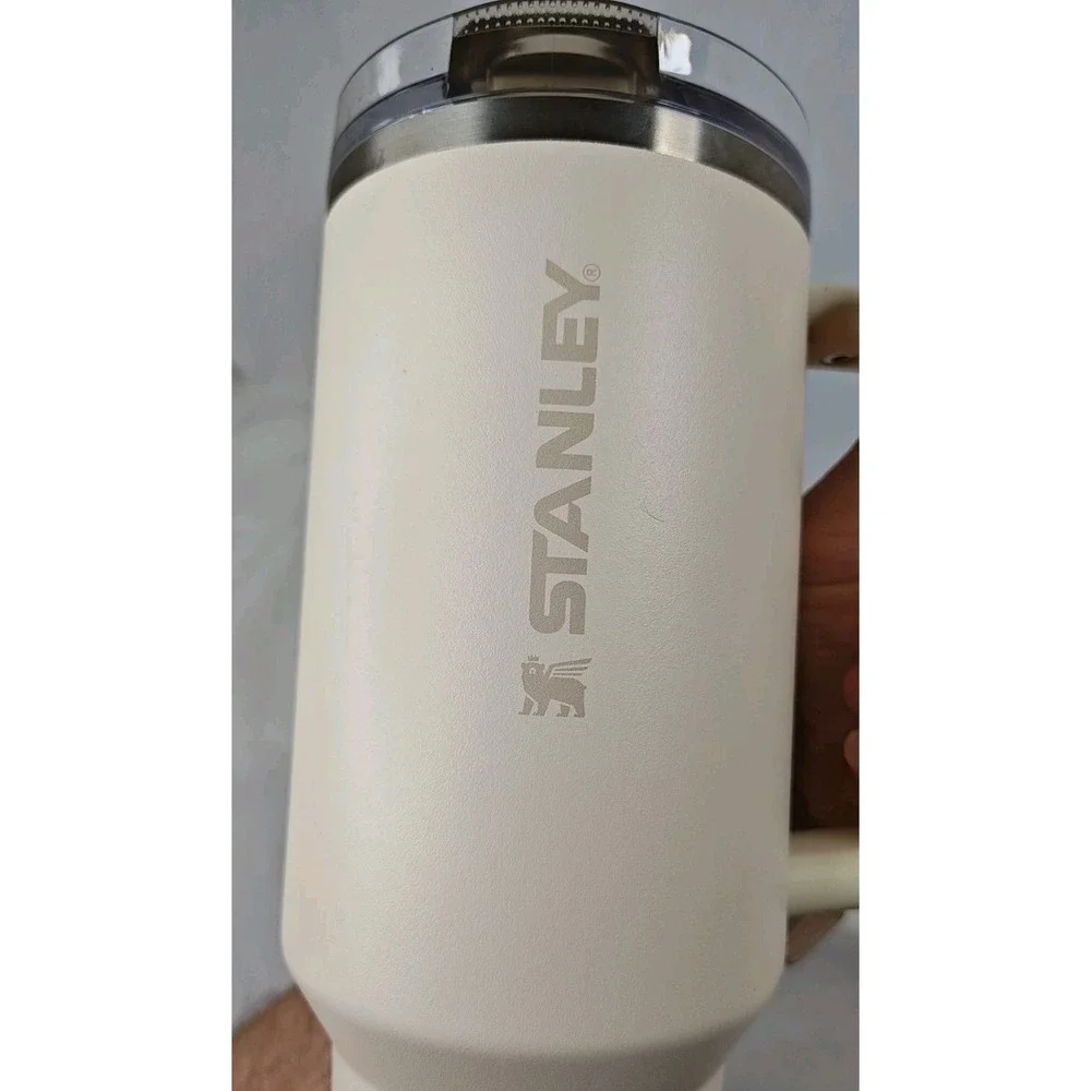 New STANLEY Quencher ProTour H2.0 Tumbler with Handle and Straw 40 oz Cream - Picture 9 of 9
